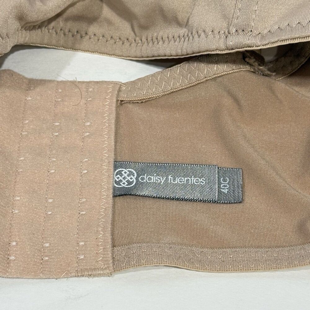 Daisy Fuentes 40C Nude Daisy Fuentes Long Waist Bra Padded Underwire Bra NWOT - Picture 12 of 16